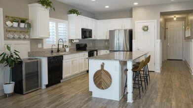 884 W Whistling Thorn Ave in San Tan Valley, AZ - Building Photo - Building Photo