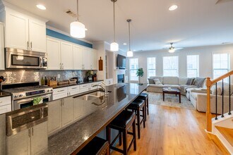 260 Goodson Way NW in Atlanta, GA - Building Photo - Building Photo