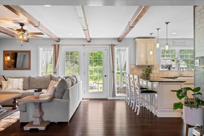 174 Grove School Rd in Catskill, NY - Building Photo - Building Photo