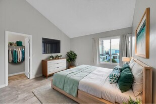 11101 E Alameda Ave in Aurora, CO - Building Photo