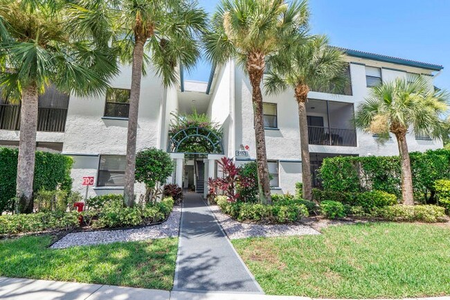 5153 Floria Dr in Boynton Beach, FL - Building Photo - Building Photo