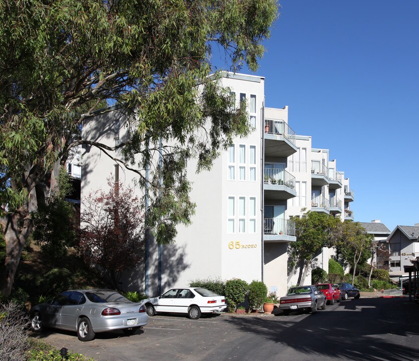 Sausalito Towers in Sausalito, CA - Building Photo