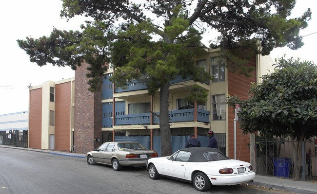 The Brookside Apartments in San Pablo, CA - Foto de edificio - Building Photo