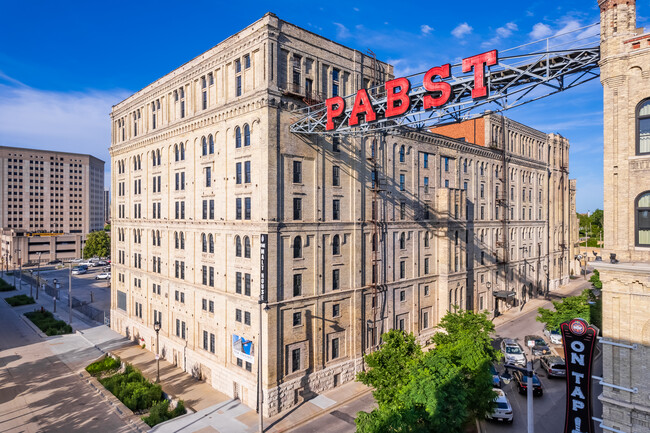 The Malt House in Milwaukee, WI - Building Photo - Building Photo