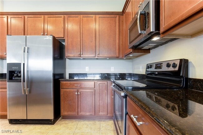 property at 13515 Cambridge Ln