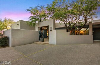 10726 E Tamarisk Way, Unit 612 in Scottsdale, AZ - Building Photo - Building Photo