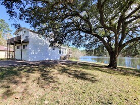 289 Broken Arrow Trail in Goodrich, TX - Building Photo