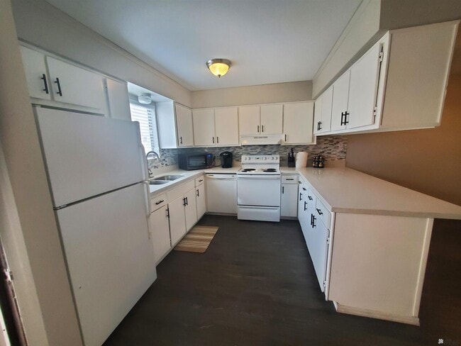 property at 2240 S Elks Ln