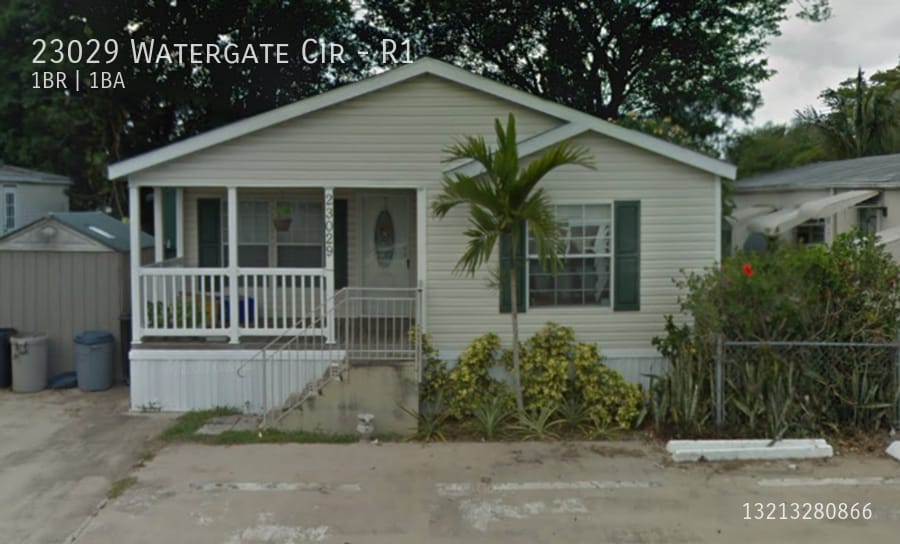 23029 Watergate Cir in Boca Raton, FL - Building Photo
