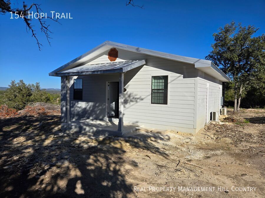 154 Hopi Trail in Bandera, TX - Building Photo