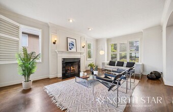 17519 Brookhurst Dr in Lake Oswego, OR - Building Photo - Building Photo