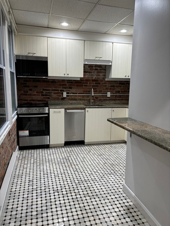 85 N Margin St, Unit 1 in Boston, MA - Building Photo - Building Photo