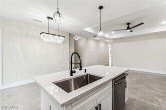 1011-1013 Abrams Blvd in Lehigh Acres, FL - Building Photo - Building Photo
