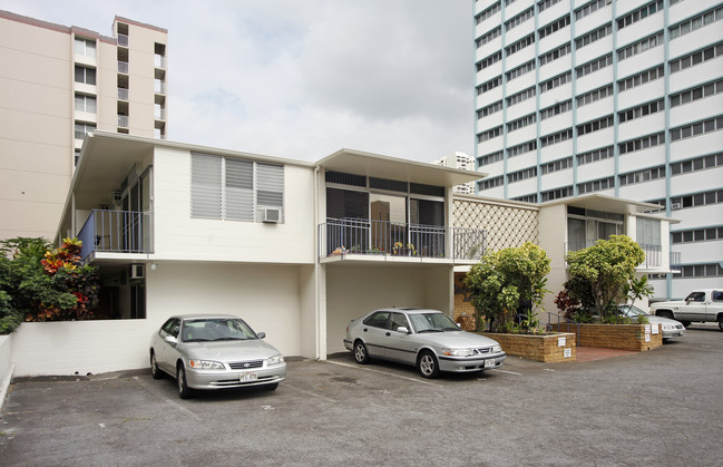 Makiki Apartments