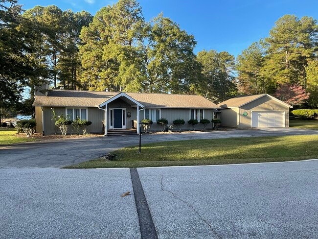 property at 4 Safe Haven Ct