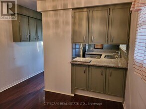 1645 Bowmanville Ave in Bowmanville, ON - Building Photo - Building Photo