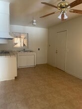 711 E Fountain Way in Fresno, CA - Building Photo - Building Photo