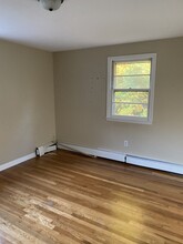 270 New Britain Ave, Unit 270 NB AVE Unit 2 in Unionville, CT - Building Photo - Building Photo