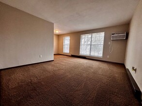 90 Wood Drive in West Milton, OH - Building Photo - Interior Photo