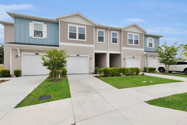 property at 4915 SW 81st Lp