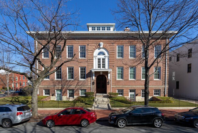Edmonds School Condominiums in Washington, DC - Foto de edificio - Building Photo