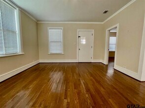 328 Mockingbird Ln in Tyler, TX - Building Photo - Building Photo
