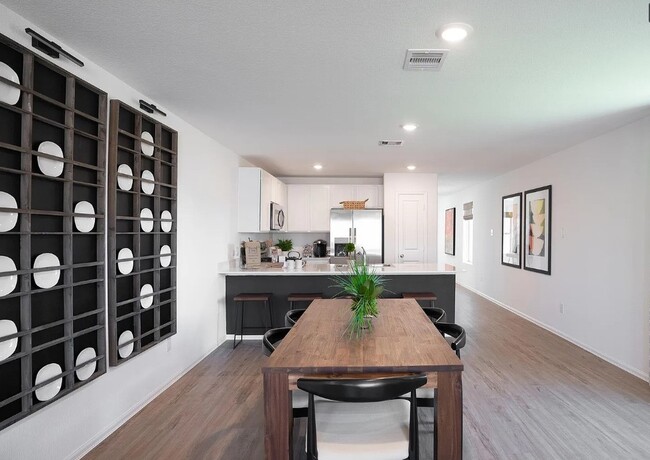 property at 430 Southern Magnolia Wy