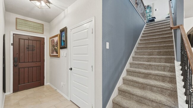 2011 Sisyphus Vw in San Antonio, TX - Foto de edificio - Building Photo