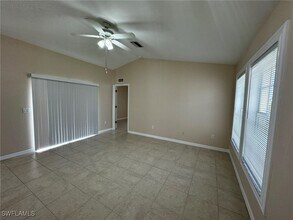 2732 NE 7th Pl in Cape Coral, FL - Building Photo - Building Photo