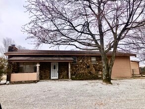 407 Hell Creek Rd in Mountain View, AR - Building Photo - Building Photo
