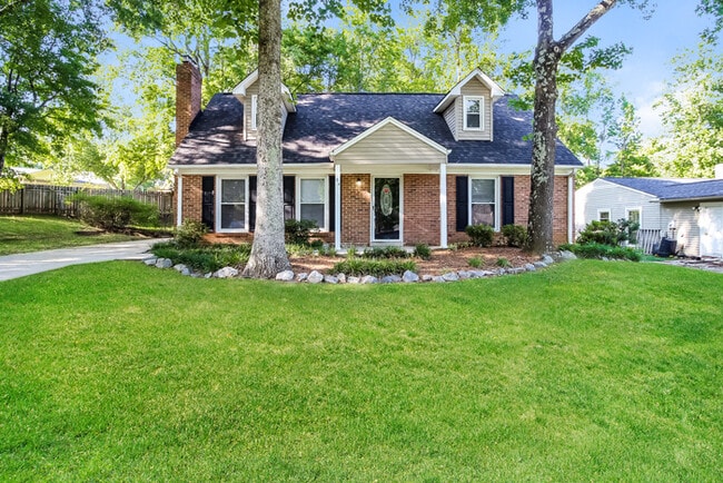 property at 34 Oak Glen Dr