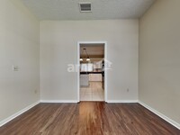 27216 Coral Springs Dr in Wesley Chapel, FL - Foto de edificio - Building Photo