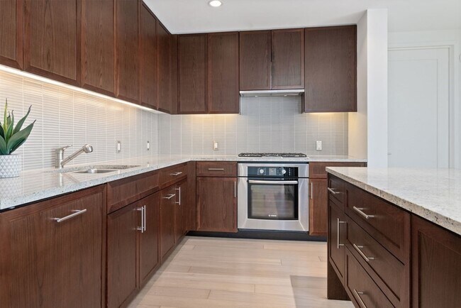 580 Washington St, Unit 1207 in Boston, MA - Building Photo - Building Photo