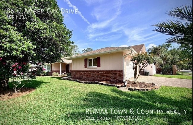 8602 Amber Oak Dr in Orlando, FL - Building Photo - Building Photo