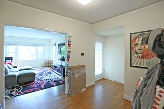 33 Loyola Terrace in San Francisco, CA - Building Photo - Building Photo