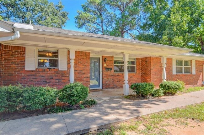 1515 Vine St in Norman, OK - Building Photo - Building Photo