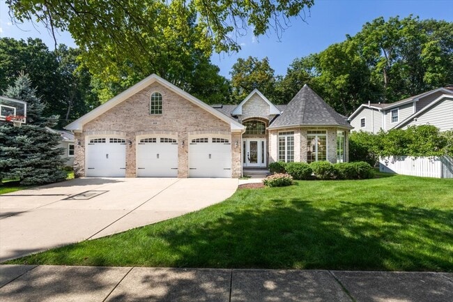 property at 1009 Douglas Ave