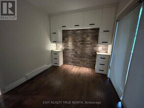 5-5 Sawmill Rd in Barrie, ON - Building Photo - Building Photo