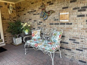 5255 Folkstone Dr in Troy, MI - Building Photo - Building Photo