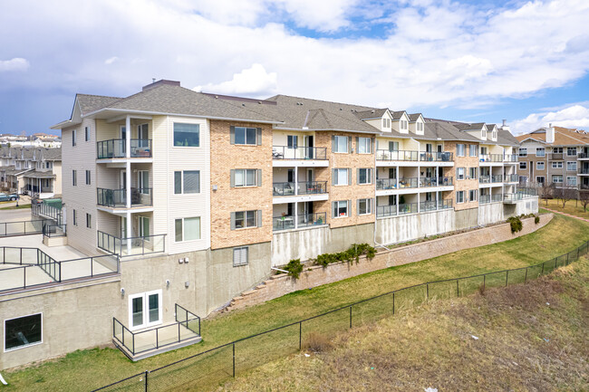 Arbour Lake Landing in Calgary, AB - Building Photo - Building Photo