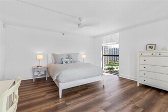20515 E Country Club Dr, Unit 1848 in Miami, FL - Building Photo - Building Photo