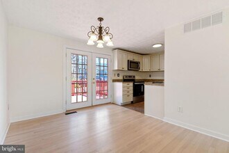 4514 Cub Run Rd in Chantilly, VA - Building Photo - Building Photo