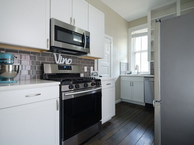 property at 1609 Green St