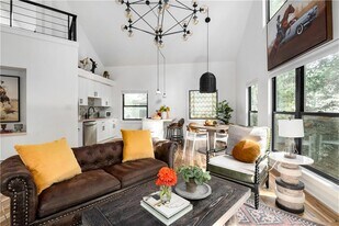 119 Ashland Dr NE in Atlanta, GA - Building Photo