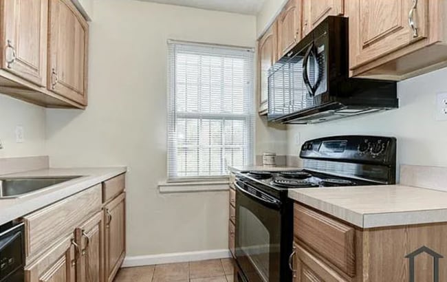property at 2143 Suitland Terrace SE