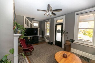 2384 Glenmawr Ave in Columbus, OH - Building Photo - Building Photo