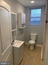 6001 N 17th St, Unit 404 in Philadelphia, PA - Building Photo - Building Photo