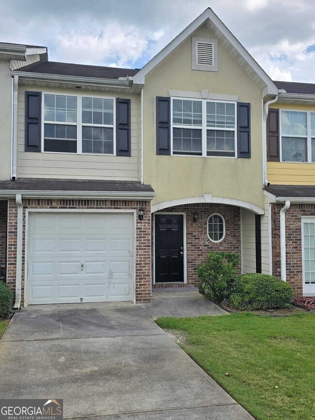 property at 653 Georgetown Ln