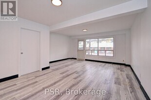 532 Sunnydale Pl in Waterloo, ON - Building Photo