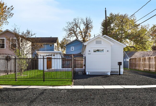 property at 520 W 15th St